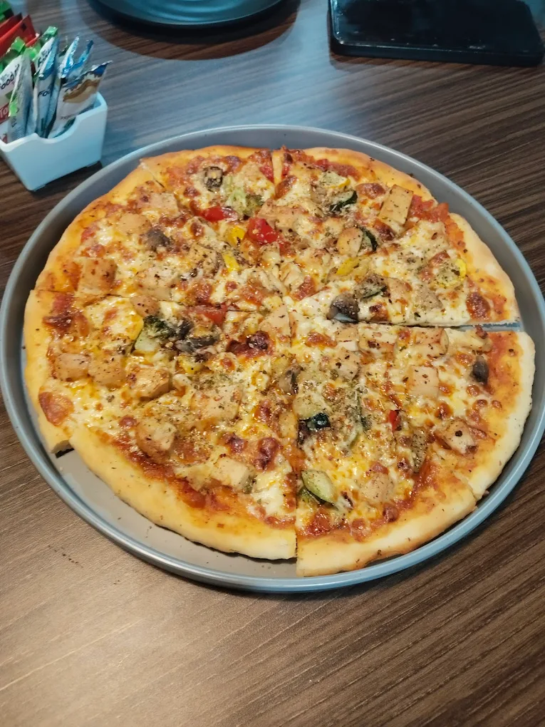 Chicago deep dish pizza Origanoz